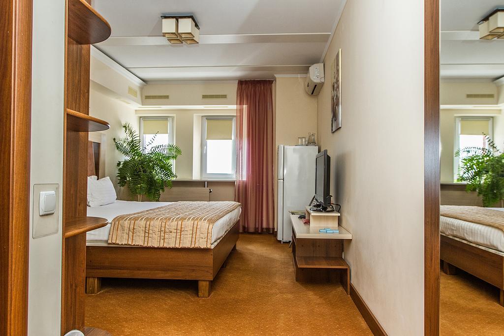 7 Sky Hotel Klinicheskaya Street  Kiev Dış mekan fotoğraf