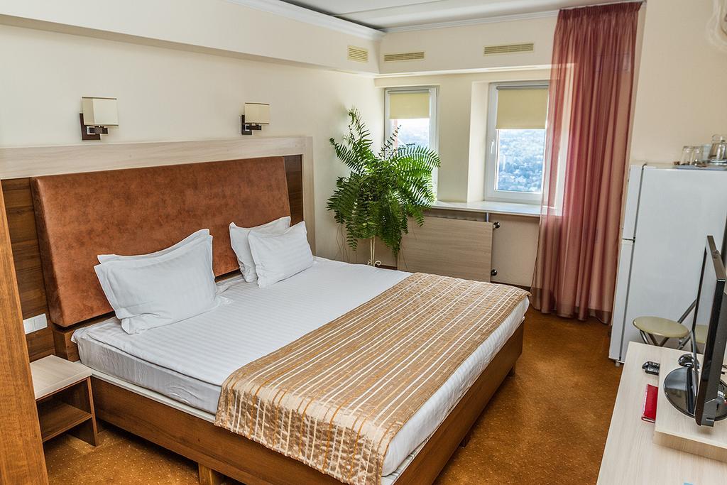 7 Sky Hotel Klinicheskaya Street  Kiev Dış mekan fotoğraf