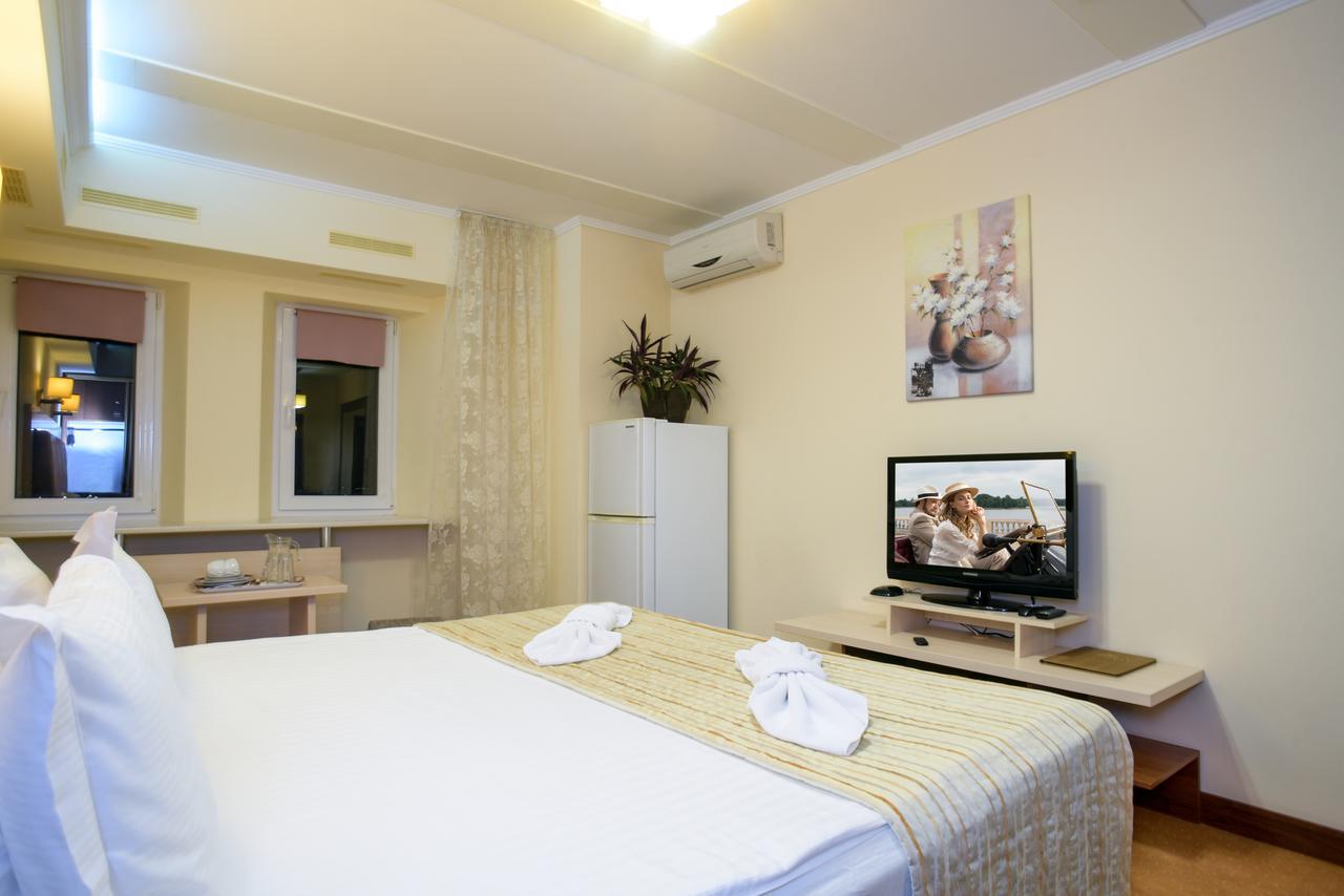 7 Sky Hotel Klinicheskaya Street  Kiev Dış mekan fotoğraf