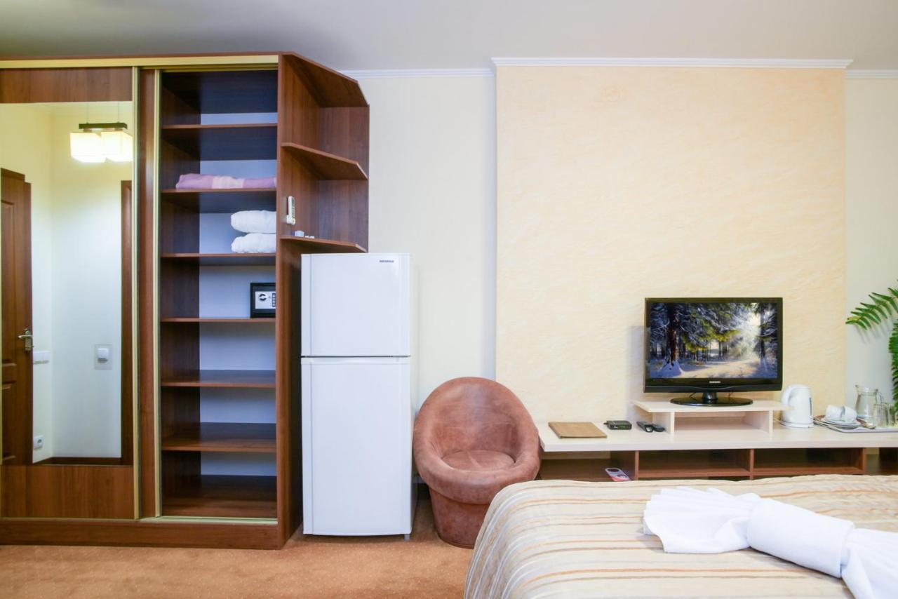 7 Sky Hotel Klinicheskaya Street  Kiev Dış mekan fotoğraf