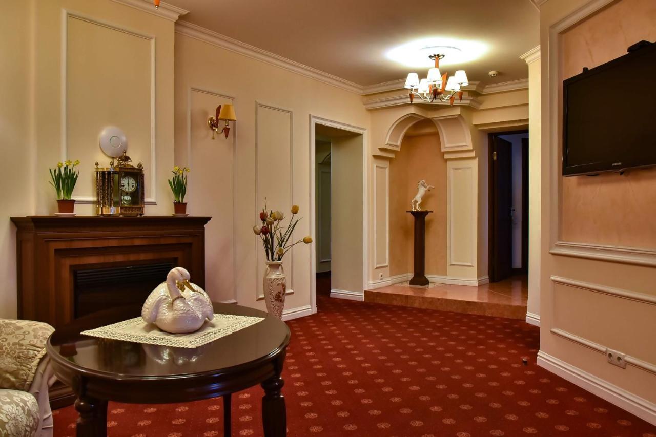 7 Sky Hotel Klinicheskaya Street  Kiev Dış mekan fotoğraf